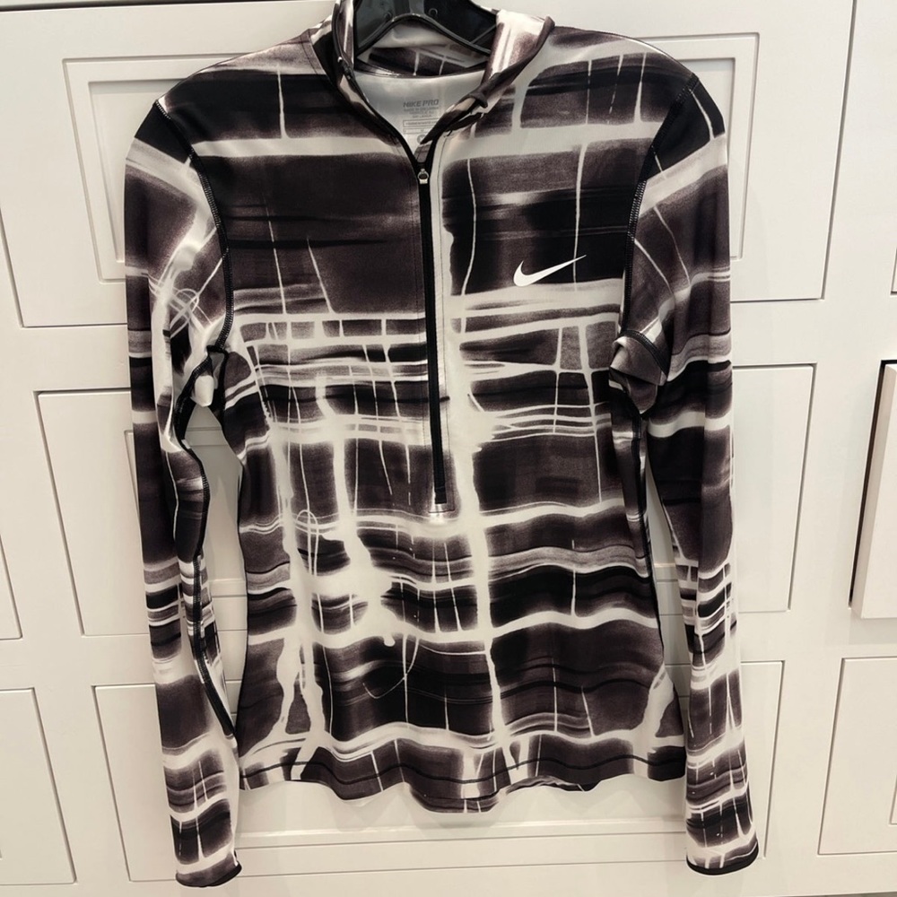 Nike pro half zip
